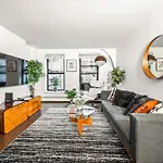 Modern Monthly Lower East Side One Bedroom