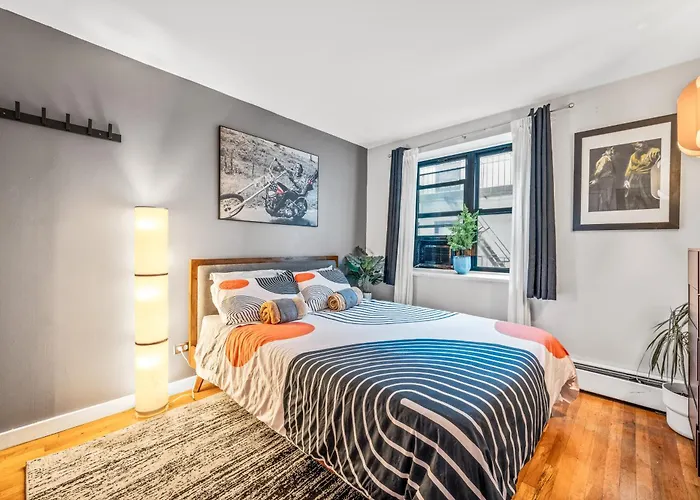 Modern Monthly Lower East Side One Bedroom