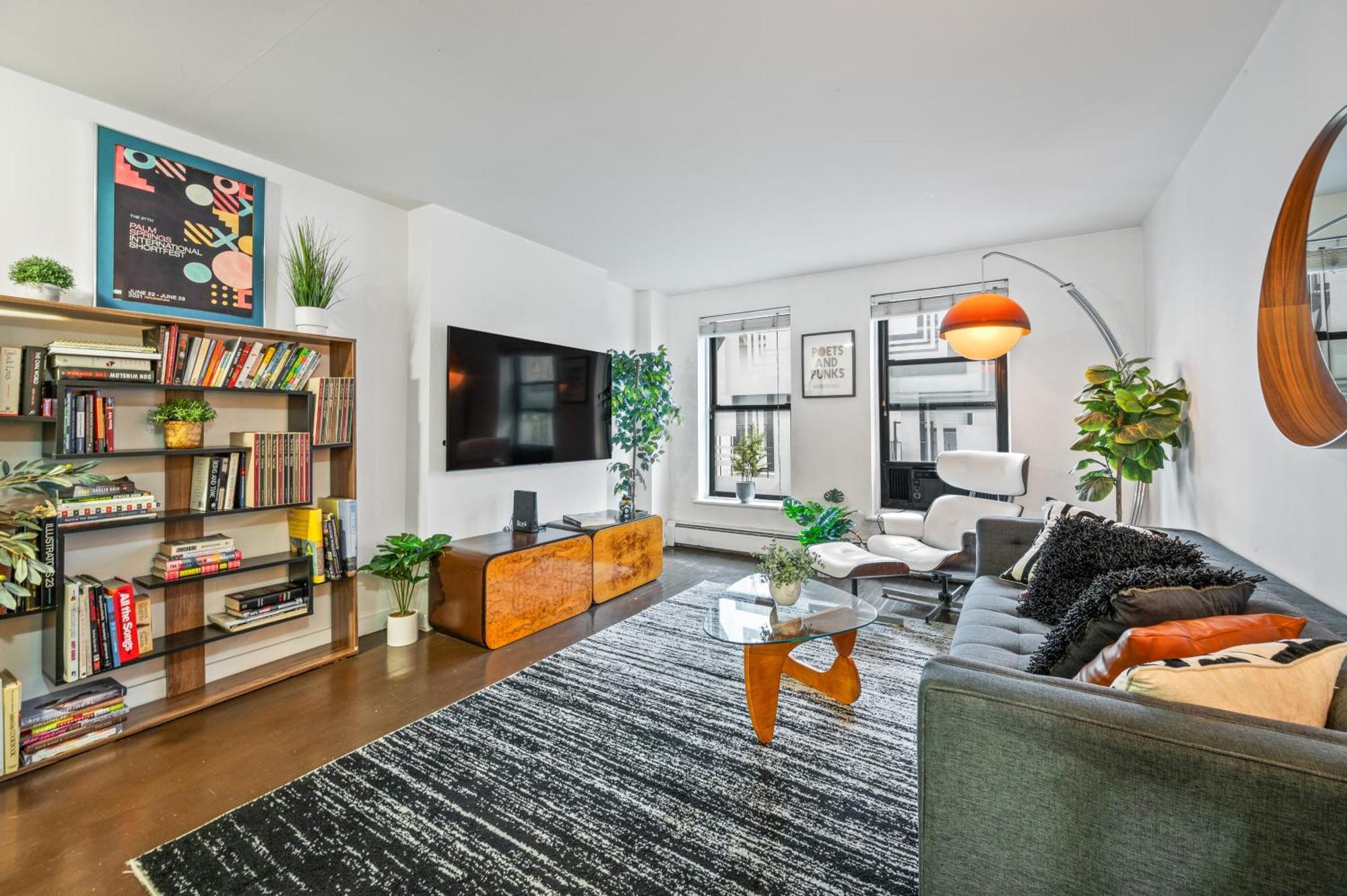 Modern Monthly Lower East Side One Bedroom * New York
